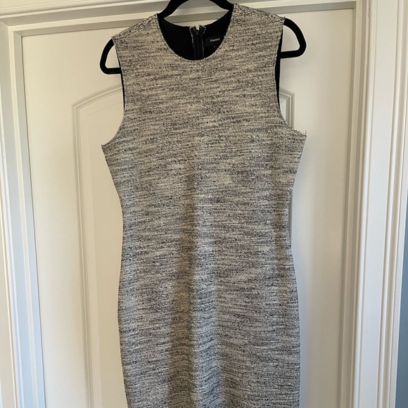 Theory Dress - Picture 1 of 4